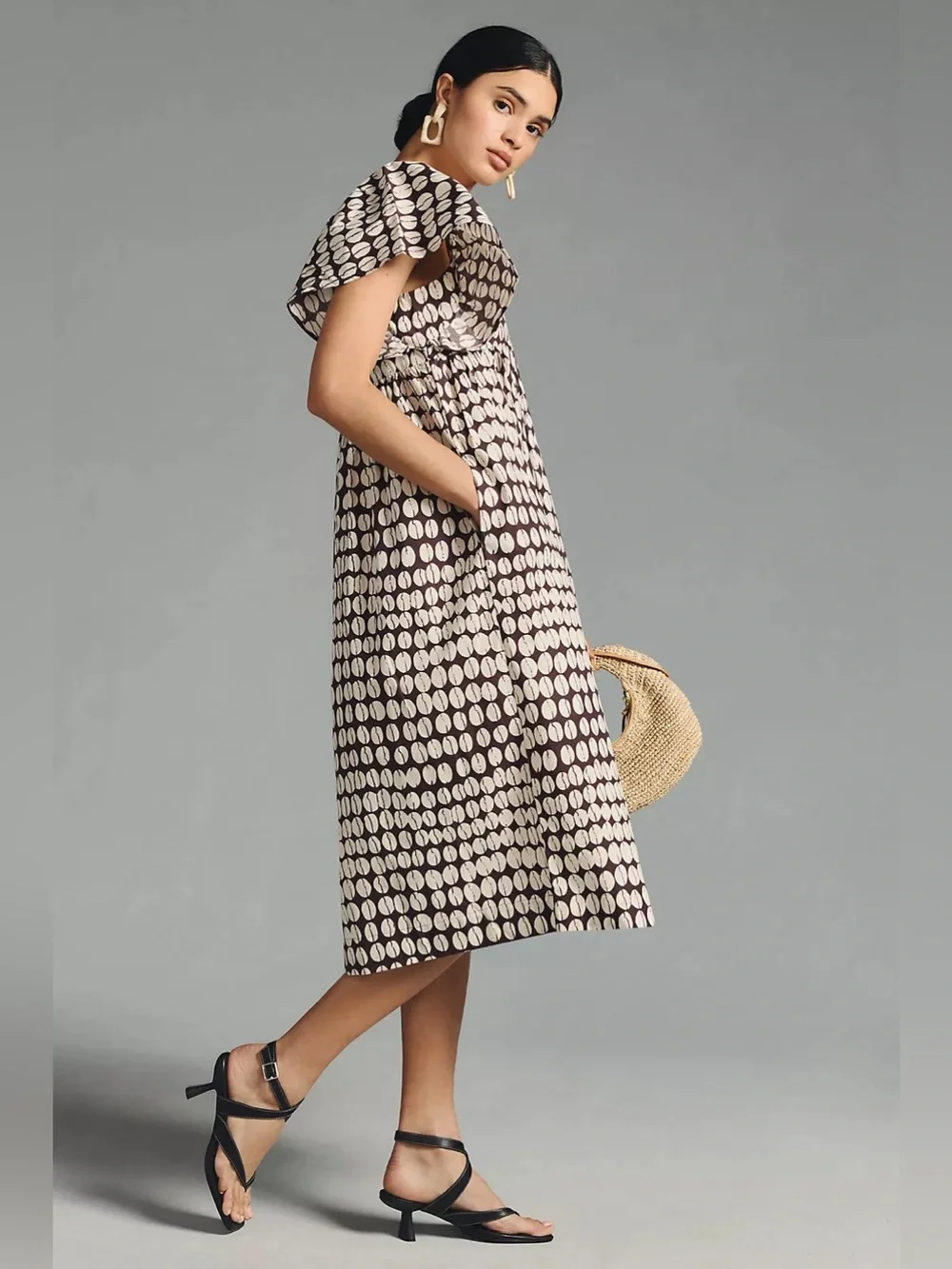 Anthropologie Maeve Printed Flutter-Sleeve Cotton Babydoll Midi Dress in Cocoa - Picture 4 of 11